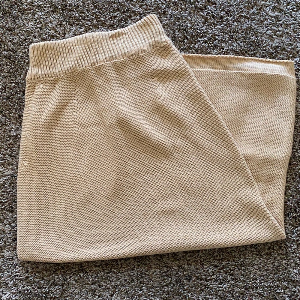 Baserange Knit Skirt